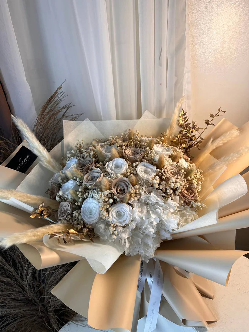 Khalea Blooms | 24 Preserved Roses | Luxurious