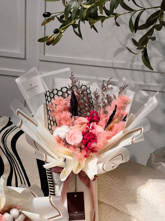 Belle | Preserved Blooms | Grand