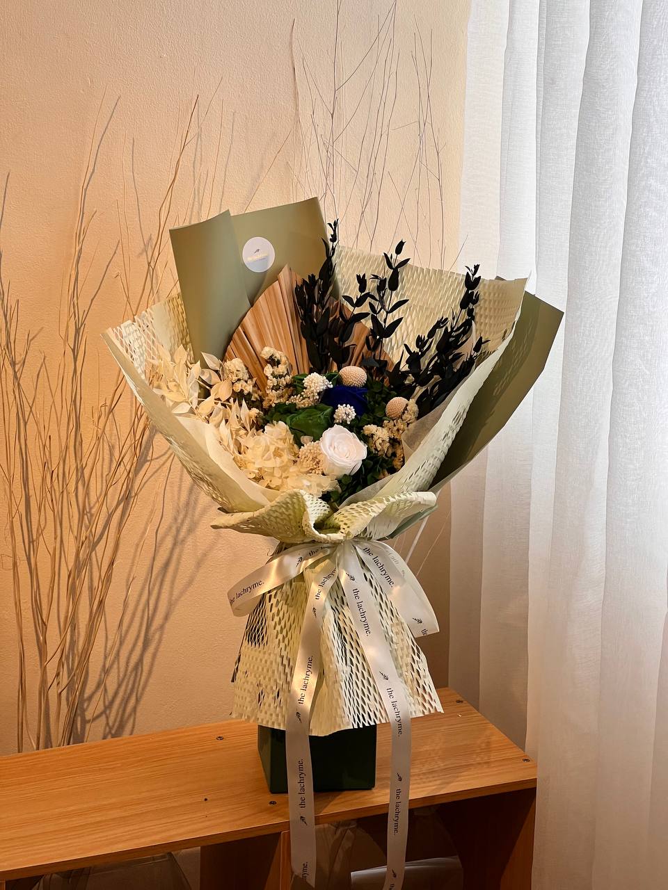 Emily | Preserved Blooms | Grand